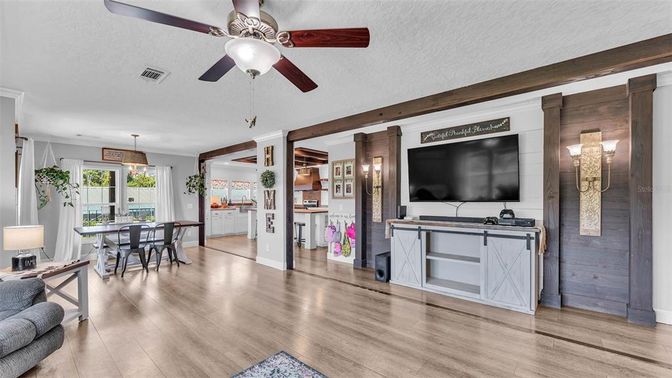 Dining room, Interior, Kitchen, Pendant Lights, Wood Texture Flooring