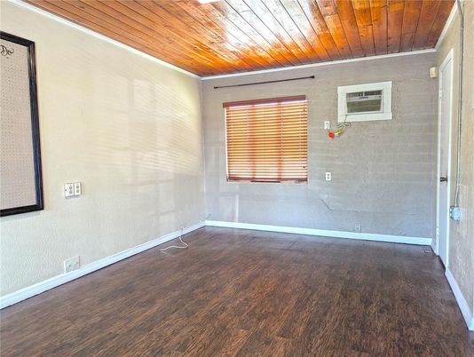 Empty room, Interior, Wooden Ceilings, Wood Texture Flooring