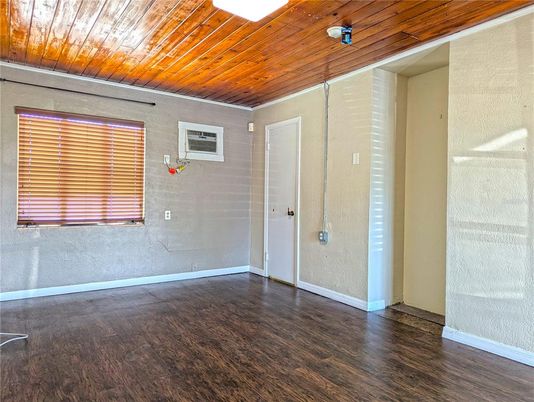 Empty room, Interior, Wooden Ceilings, Wood Texture Flooring
