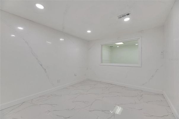 Empty room, Interior, Marble, Recessed Lighting