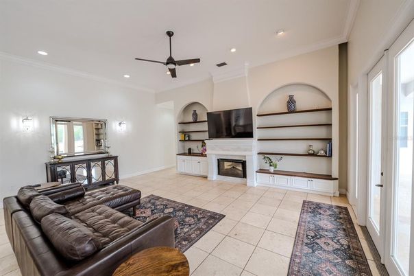Fireplace, Interior, Living room, Recessed Lighting