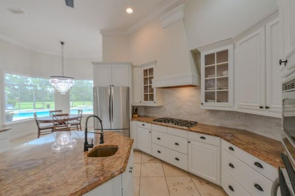 Dining room, Interior, Kitchen, Pendant Lights, Recessed Lighting
