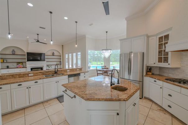 Fireplace, Interior, Kitchen, Pendant Lights, Recessed Lighting