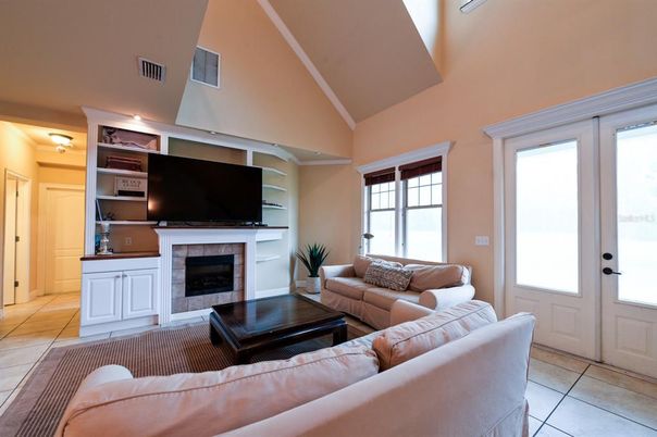 Fireplace, Interior, Living room