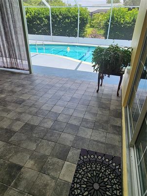 Interior, Pool, Sun Room