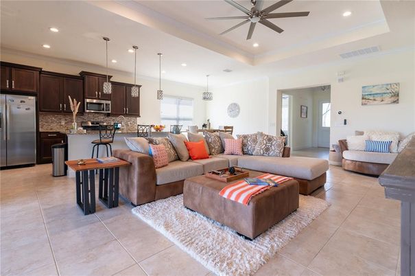 Interior, Kitchen, Living room, Pendant Lights, Recessed Lighting, Stainless Steel Appliances