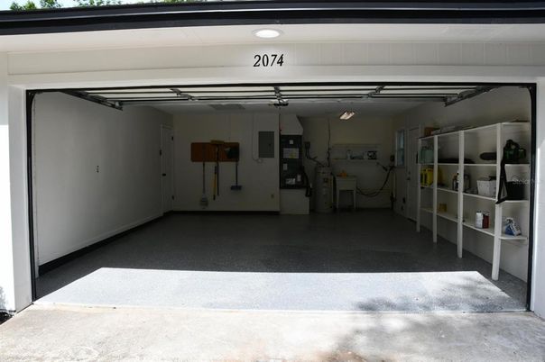 Garage, Interior