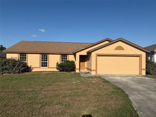 Attached, Exterior, Facade, Ranch