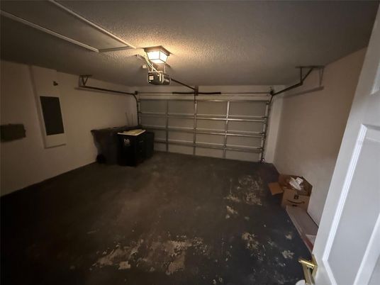 Garage, Interior