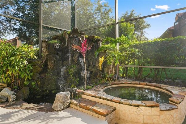 Interior, Pool, Sun Room