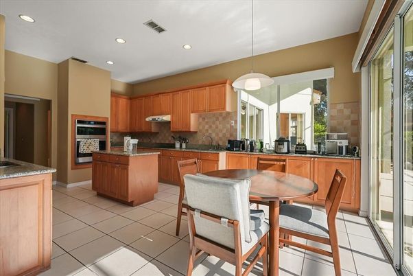 Dining room, Interior, Kitchen, Pendant Lights, Recessed Lighting, Stainless Steel Appliances