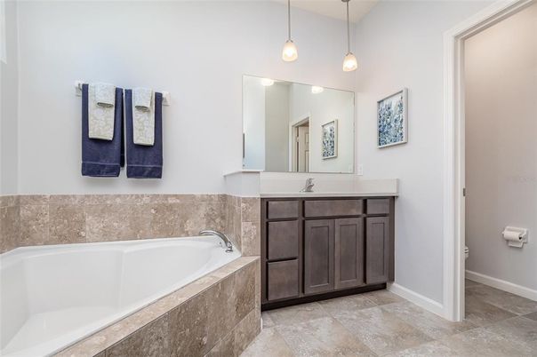 Bathroom, Interior, Pendant Lights