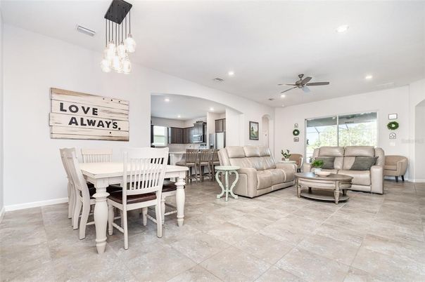 Dining room, Interior, Living room, Pendant Lights, Recessed Lighting