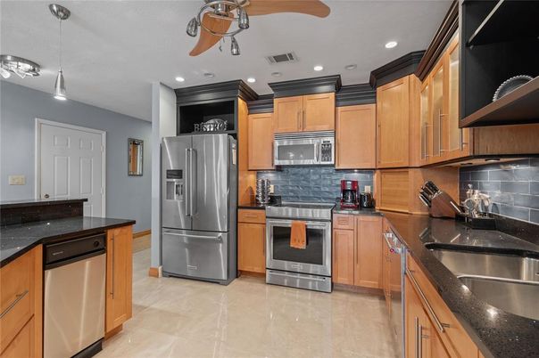Interior, Kitchen, Pendant Lights, Recessed Lighting, Stainless Steel Appliances