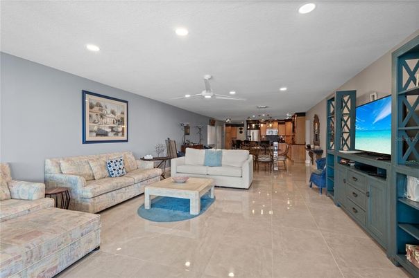 Dining room, Interior, Kitchen, Living room, Pendant Lights, Recessed Lighting