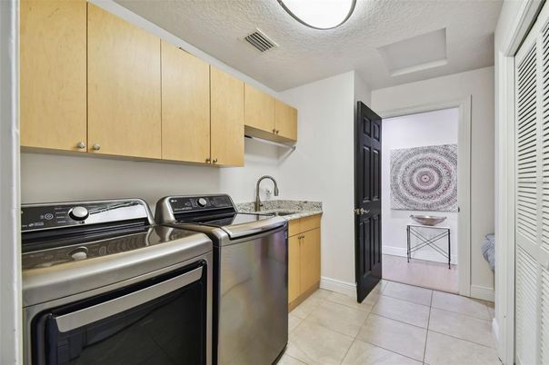 Interior, Washer