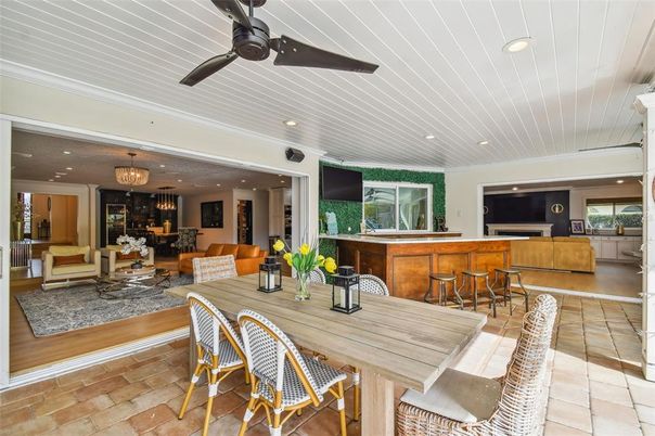 Chandelier, Dining room, Interior, Living room, Recessed Lighting
