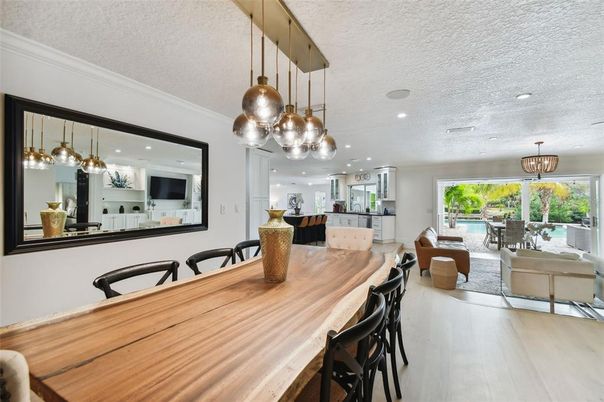 Dining room, Interior, Living room, Pendant Lights, Recessed Lighting, Wood Texture Flooring