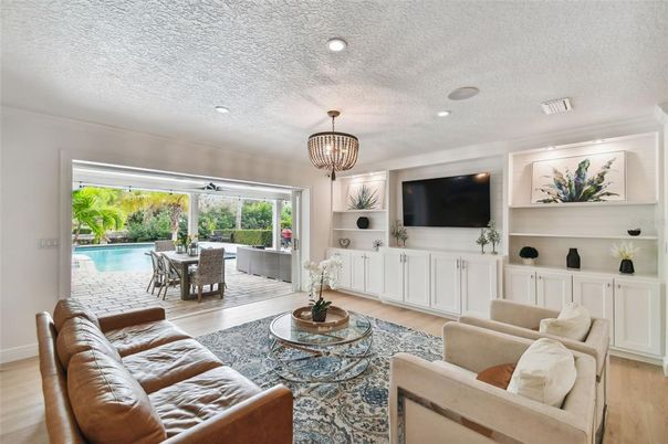 Chandelier, Dining room, Interior, Living room, Recessed Lighting, Wood Texture Flooring