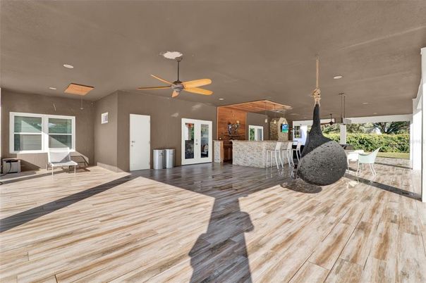 Interior, Recessed Lighting, Wood Texture Flooring