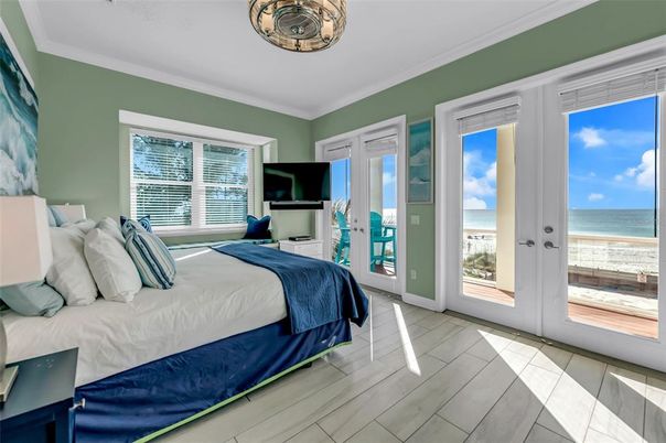 Bedroom, Interior, Water, Wood Texture Flooring