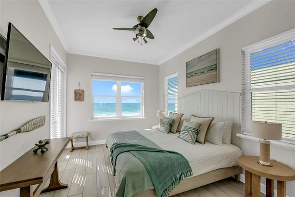 Bedroom, Interior, Water