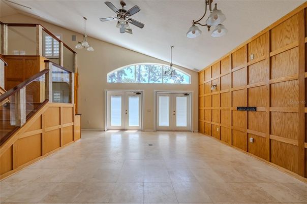 Empty room, Interior, Pendant Lights