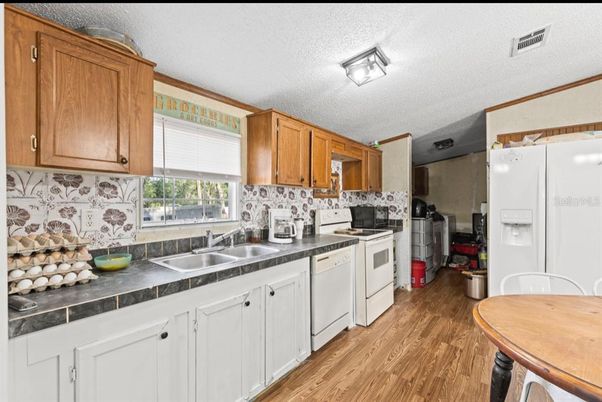 Interior, Kitchen, Wood Texture Flooring