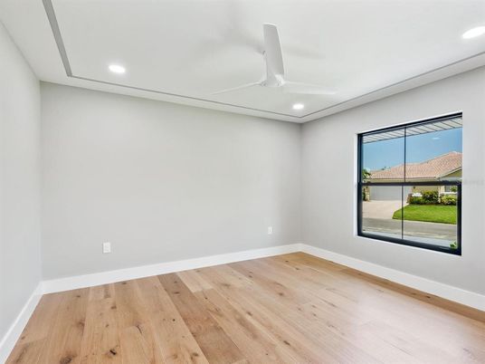 Empty room, Interior, Recessed Lighting, Wood Texture Flooring