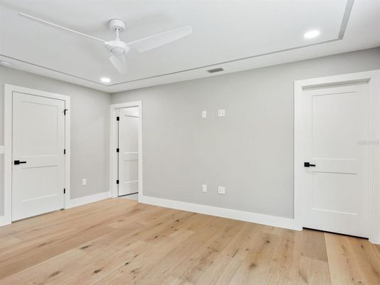 Empty room, Interior, Recessed Lighting, Wood Texture Flooring