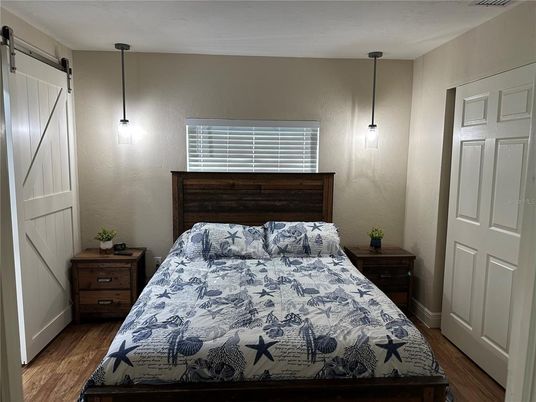 Bedroom, Interior, Pendant Lights, Wood Texture Flooring