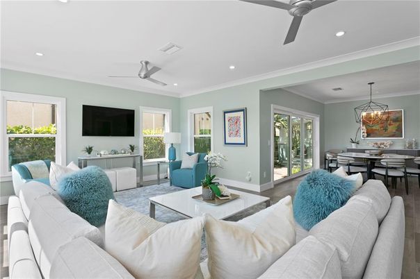 Dining room, Interior, Living room, Pendant Lights, Recessed Lighting, Wood Texture Flooring