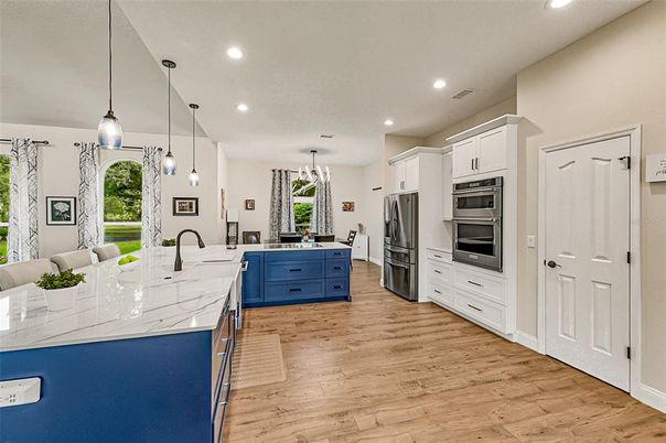 Interior, Kitchen, Pendant Lights, Recessed Lighting, Wood Texture Flooring