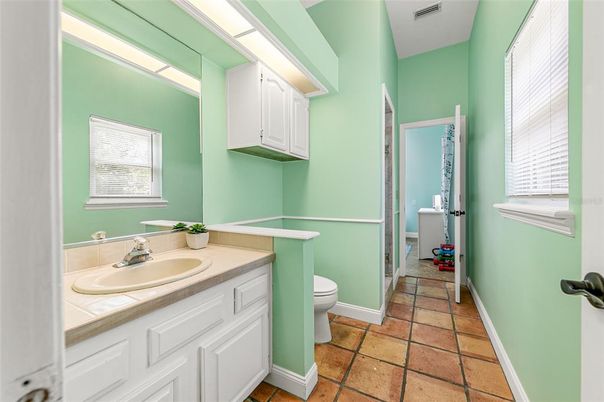 Bathroom, Interior, Tile Countertops
