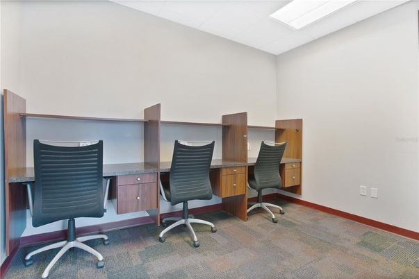 Home Office, Interior