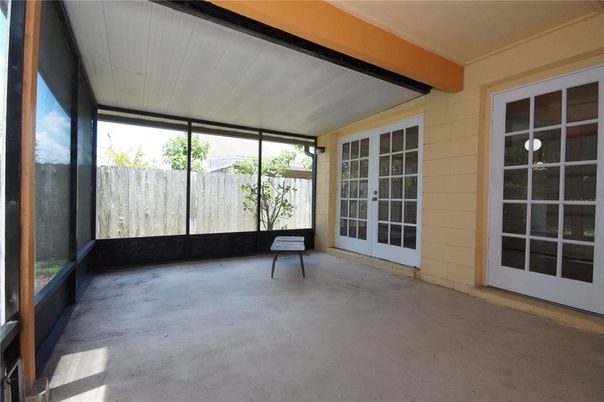 Empty room, Interior, Sun Room