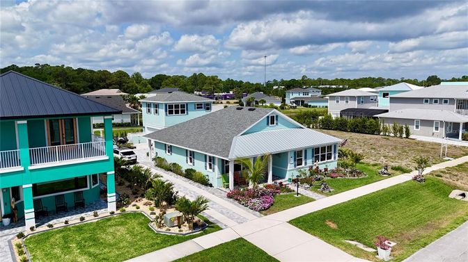 Exterior, Drone