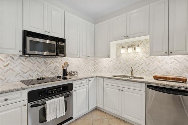 Interior, Kitchen, Stainless Steel Appliances
