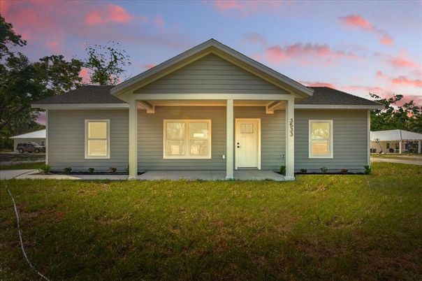 Exterior, Facade, American Craftsman
