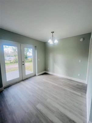 Chandelier, Empty room, Interior, Wood Texture Flooring