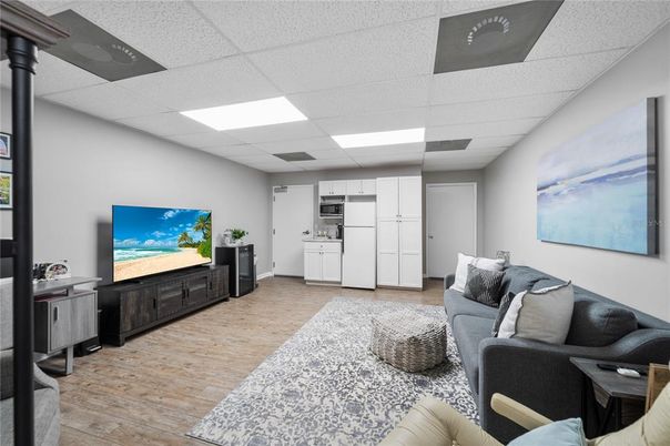 Interior, Kitchen, Living room, Recessed Lighting, Wood Texture Flooring