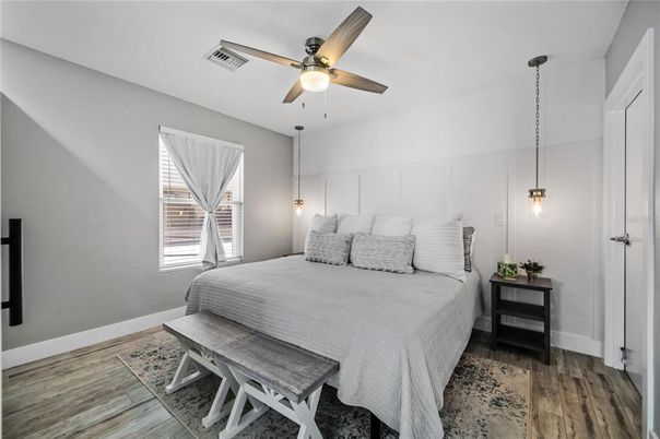 Bedroom, Interior, Pendant Lights, Wood Texture Flooring