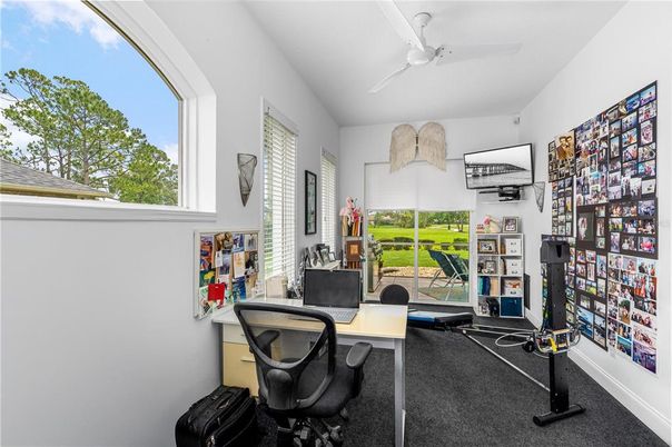 Home Office, Interior