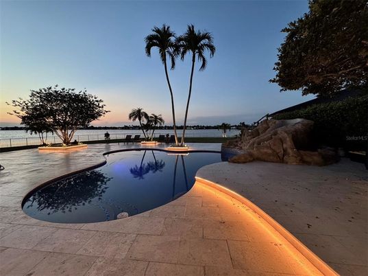 Exterior, Pool, Water