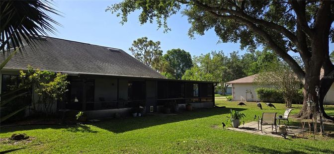 Backyard, Exterior