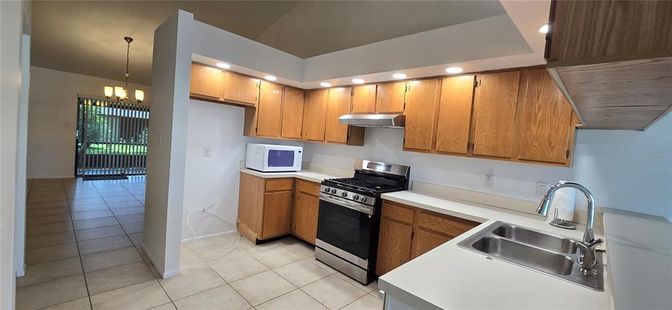 Chandelier, Interior, Kitchen, Pendant Lights, Recessed Lighting, Stainless Steel Appliances