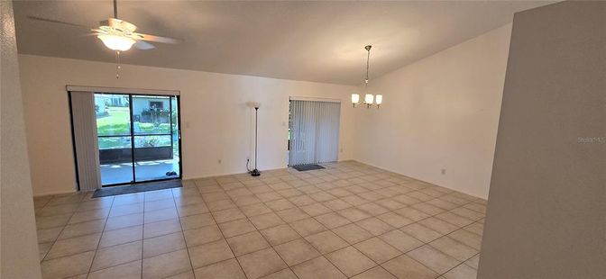 Chandelier, Empty room, Interior, Pendant Lights