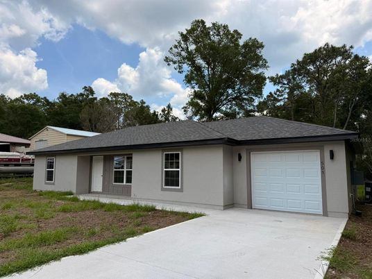 Attached, Exterior, Facade, Ranch
