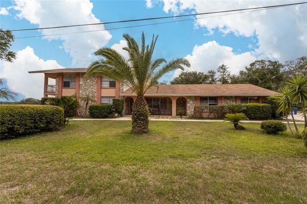 Backyard, Exterior, Facade, Ranch