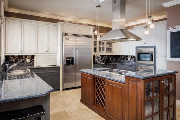 Interior, Kitchen, Pendant Lights, Stainless Steel Appliances